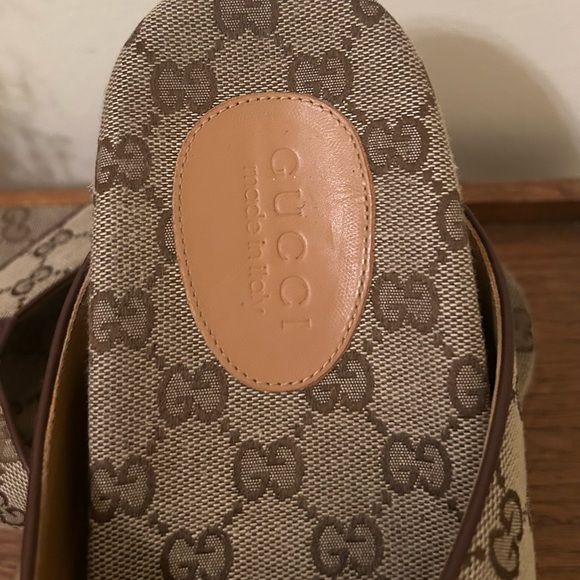 Gucci Men's GG Flip Flop Sandal Beige Canvas, Size 44 US 10.5-11 - Picture 3 of 5